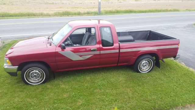 1990 Toyota Tacoma SR5