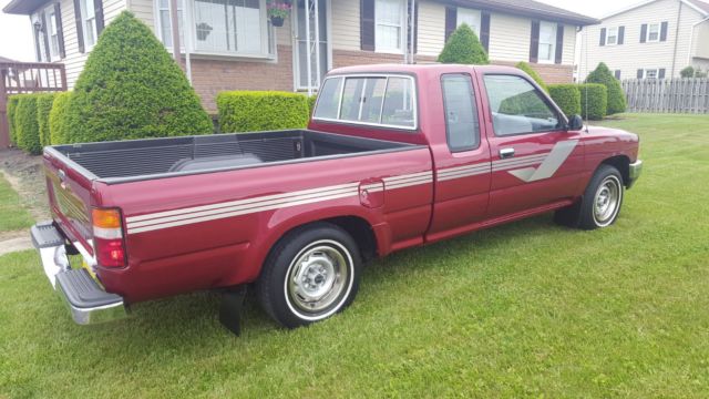1990 Toyota Tacoma SR5 - photo 2