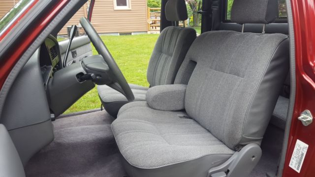 1990 Toyota Tacoma SR5 - photo 9