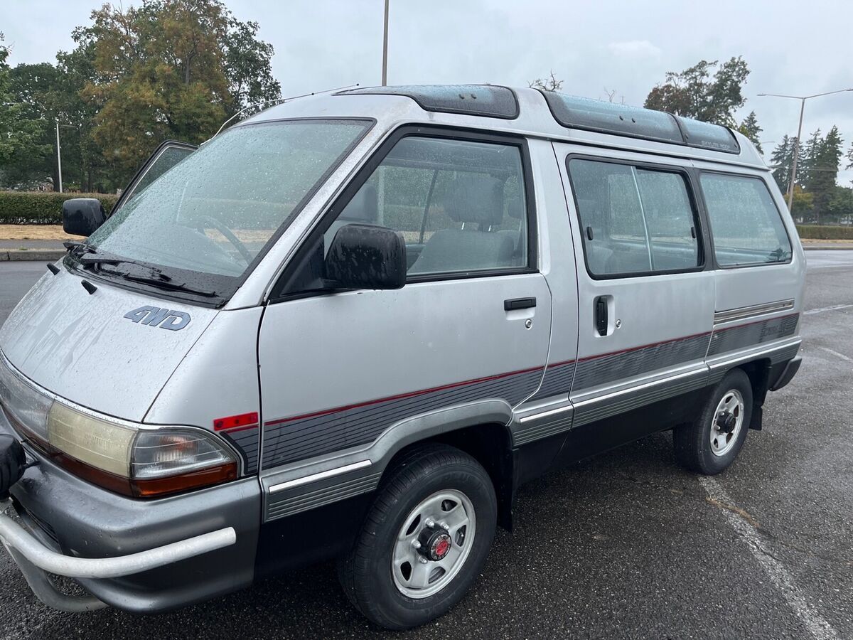 1990 Toyota Town Ace Townace super extra skylite roof 4wd - photo 2