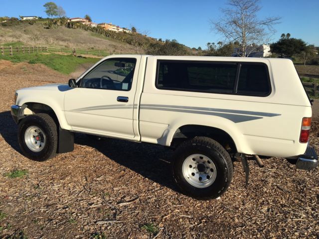 1990 Toyota Tacoma Regular Cab - photo 4