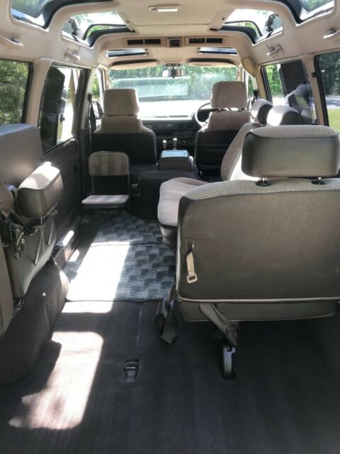 1990 Toyota Van Wagon 4WD Lite Ace GXL Low Original Miles 117,380! - photo 9