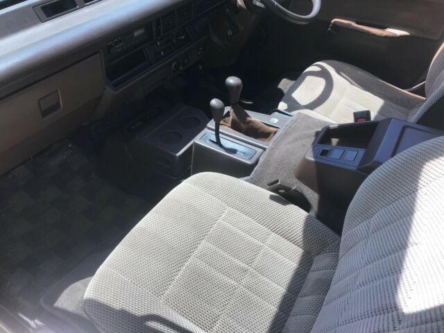 1990 Toyota Van Wagon 4WD Lite Ace GXL Low Original Miles 117,380! - photo 6