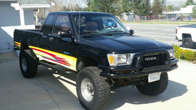 1990 Toyota Tacoma - photo 2
