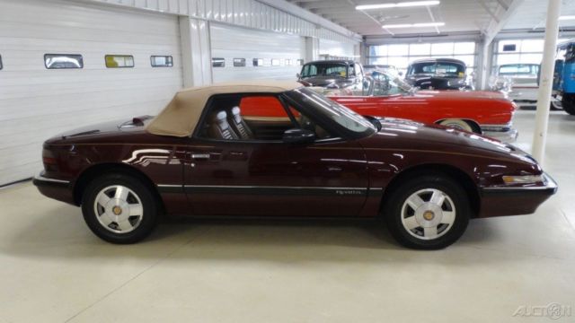 1990 Buick Reatta - photo 2