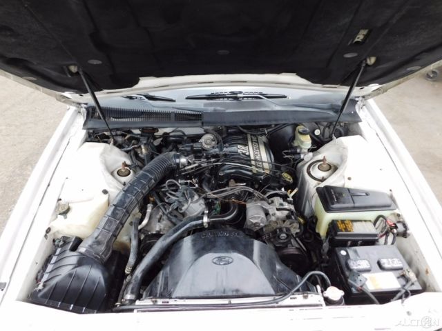 1990 Ford Thunderbird - photo 7