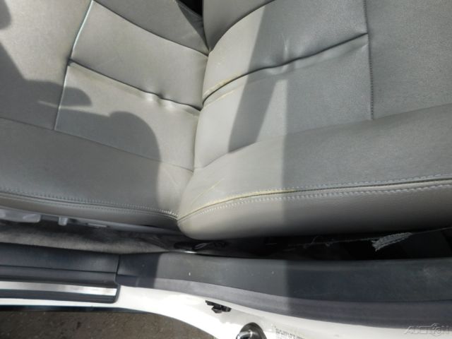 1990 Lexus LS Base Sedan 4-Door - photo 12