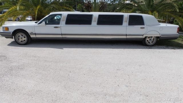 1990 Lincoln Town Car - photo 3