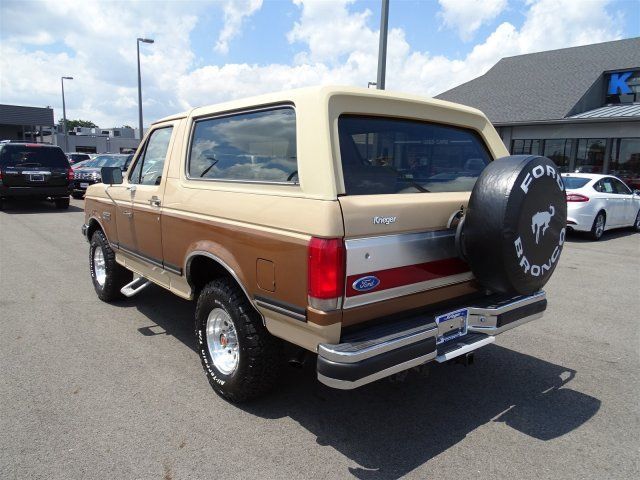 1990 Ford Bronco - photo 8