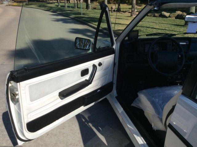1990 Volkswagen Cabrio bestseller Edition - photo 10