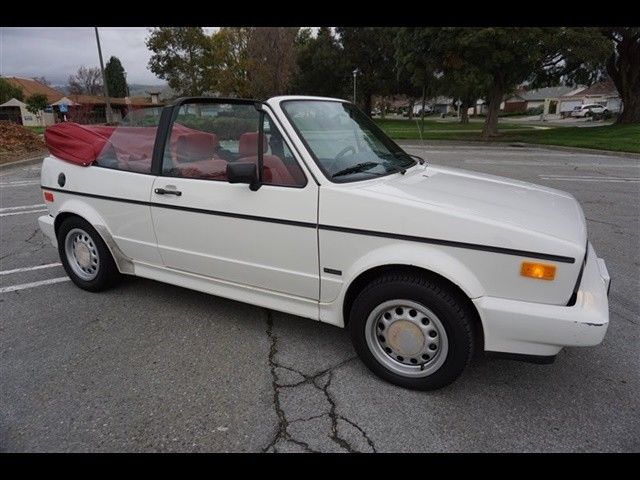 1990 Volkswagen Cabriolet One Owner -- - photo 9