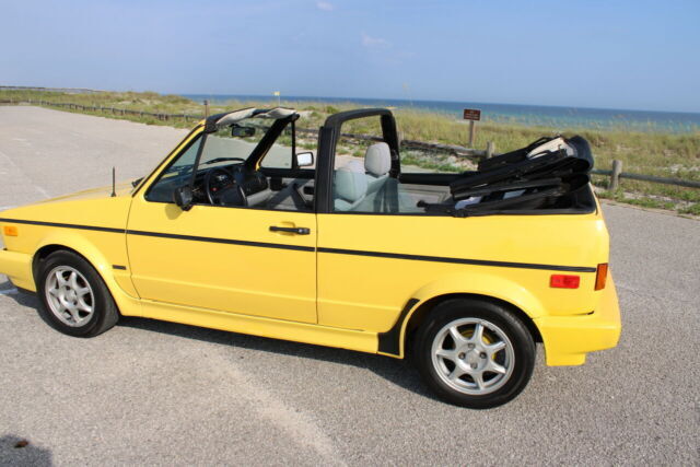 1990 Volkswagen Cabriolet Boutique 2dr Convertible - photo 10