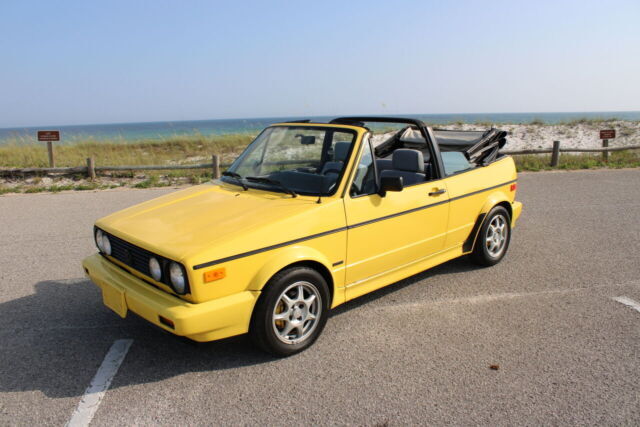 1990 Volkswagen Cabriolet Boutique 2dr Convertible - photo 3