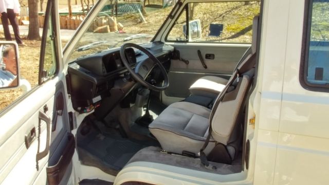 1990 Volkswagen Bus/Vanagon GL Weekender - photo 8