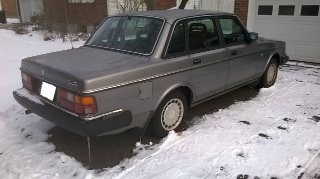 1990 Volvo 240 - photo 2