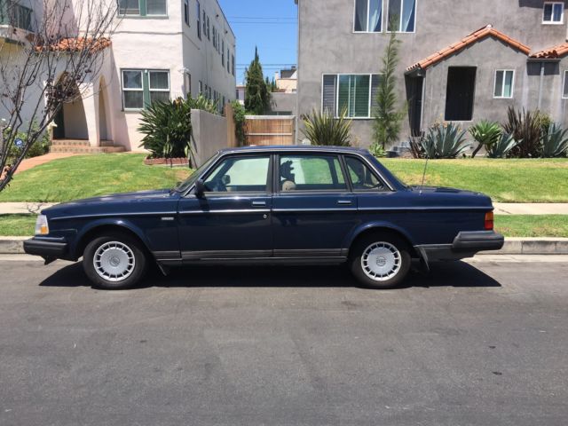 1990 Volvo 240 - photo 2