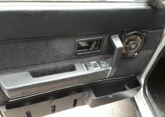 1990 Volvo 240 DL 4dr Sedan - photo 9