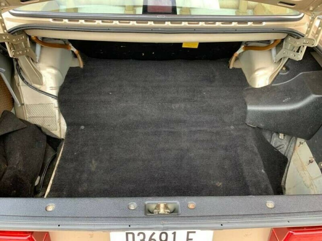 1990 Volvo 240 - photo 7