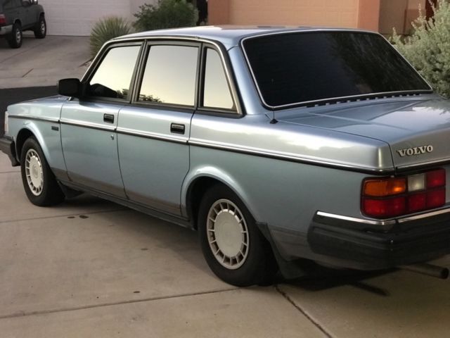 1990 Volvo 240 - photo 2