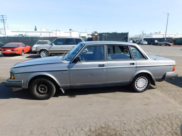 1990 Volvo 240 DL - photo 2