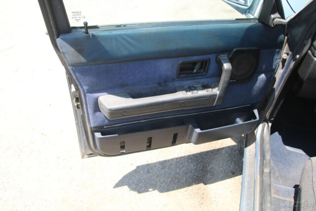 1990 Volvo 240 DL - photo 11