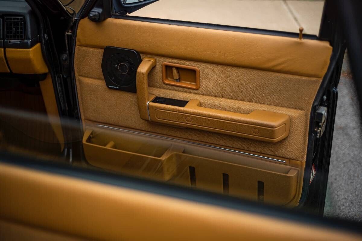 1990 Volvo 240 - photo 11