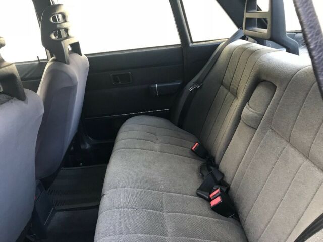 1990 Volvo 240 - photo 8