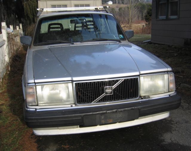 1990 Volvo 240 Base Sedan 4-Door - photo 3