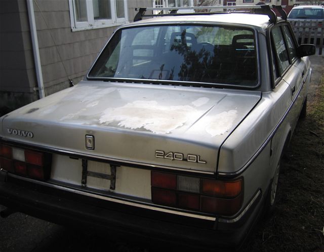 1990 Volvo 240 Base Sedan 4-Door - photo 4