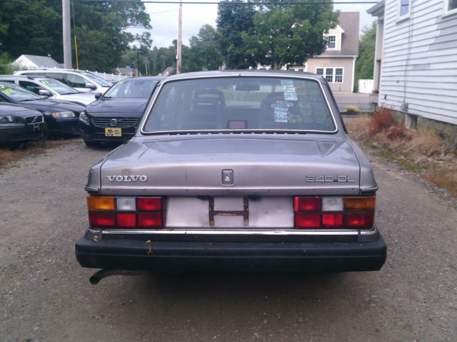 1990 Volvo 240 dl - photo 4