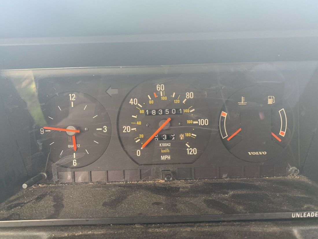 1990 Volvo 240 BASE - photo 7