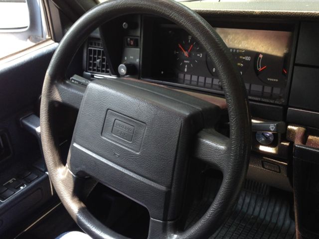 1990 Volvo 240 - photo 11