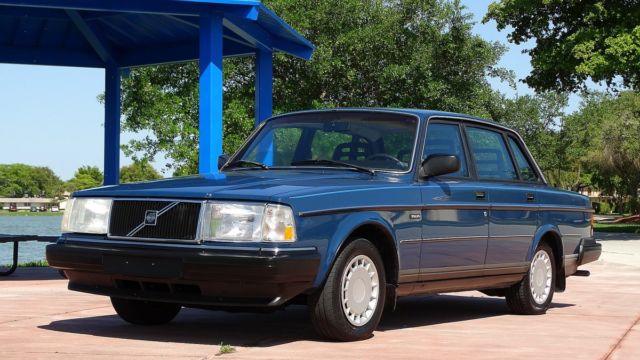 1990 Volvo 240 240DL - photo 3