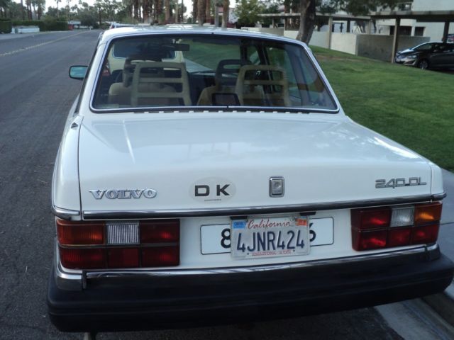 1990 Volvo 240 DL - photo 6