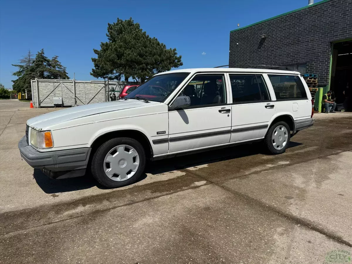 1990 VOLVO 740 TURBO WAGON CLEAN TITLE MECHANICS SPECIAL 740 TURBO - WE SHIP 1990 Volvo 740 PROJECT CAR