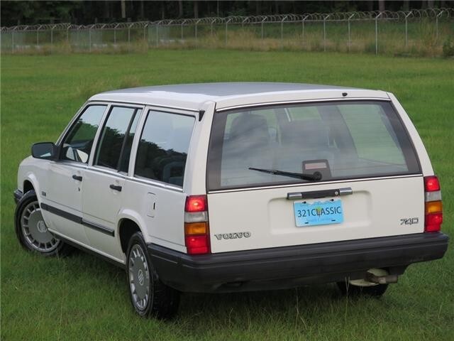 1990 VOLVO 740 Wagon - photo 2