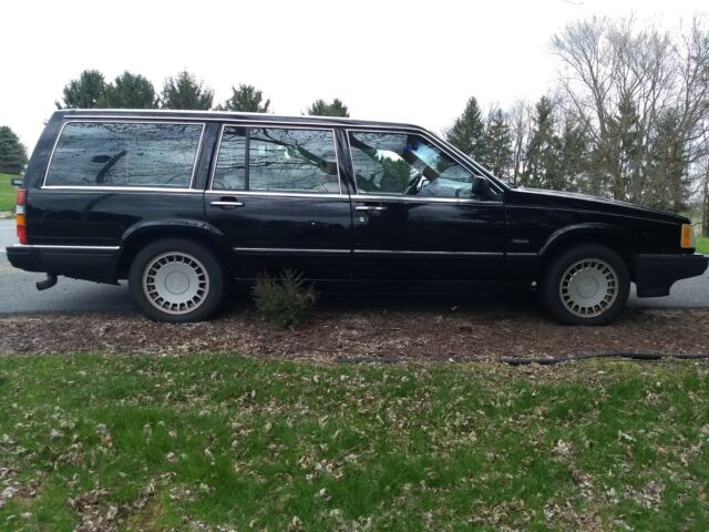 1990 Volvo 760 Turbo GLE 5-door Station Wagon - photo 2