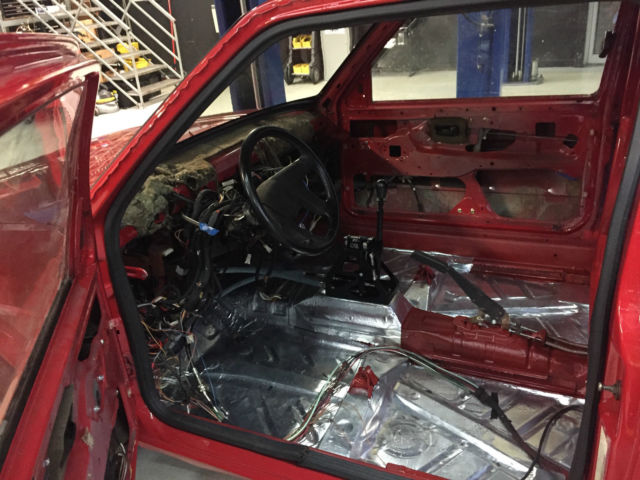 1990 Volkswagen Golf GTI Hatchback 2-Door - photo 6