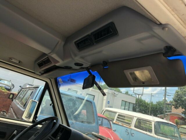 1990 Volkswagen Bus/Vanagon - photo 8