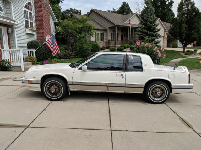 1990 Cadillac Eldorado Gold - photo 4