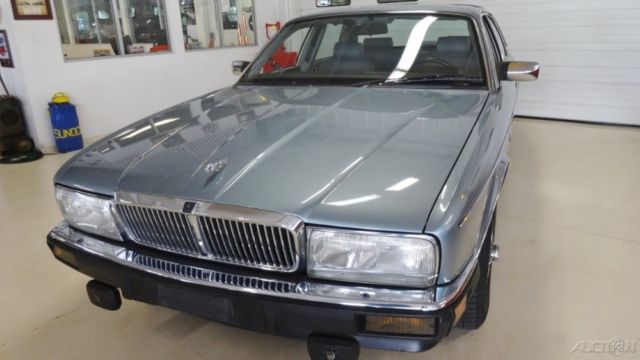 1990 Jaguar XJ-Series XJ6 Vanden Plas - photo 5