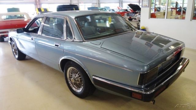 1990 Jaguar XJ-Series XJ6 Vanden Plas - photo 8