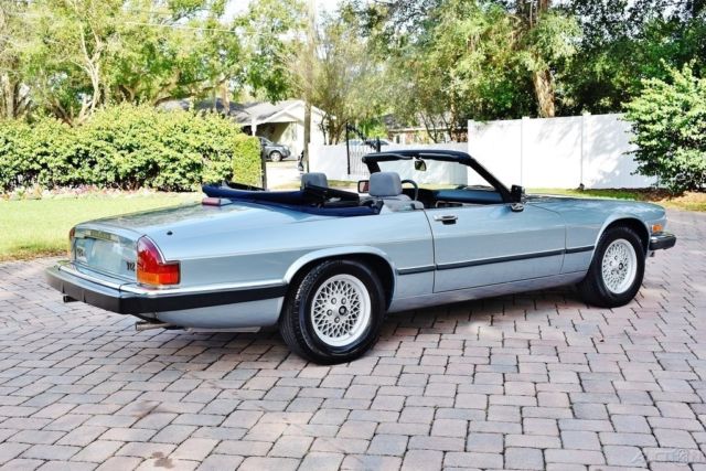 1990 Jaguar XJ-Series XJS Convertible w/ 18k Miles award winning - photo 11