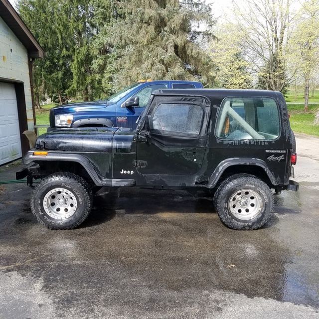 1990 YJ with Hard and Soft top. Fixer upper 1990 Jeep Wrangler S
