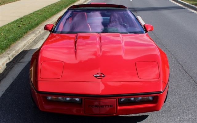 1990 Chevrolet Corvette Base Hatchback 2-Door - photo 8