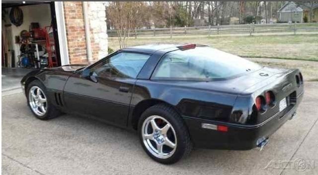 1990 Chevrolet Corvette ZR1 - photo 2