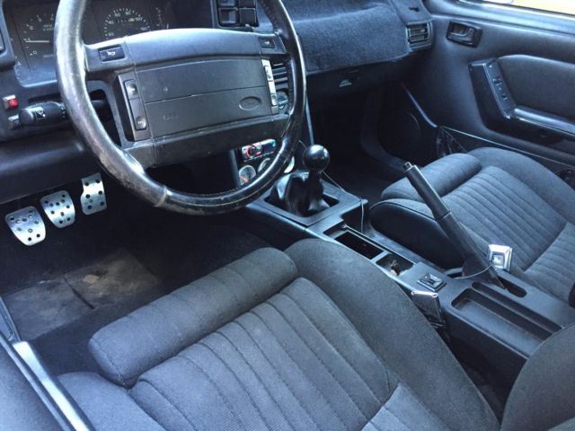 1991 Ford Mustang - photo 2