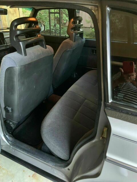 1991 Volvo 240 - photo 12