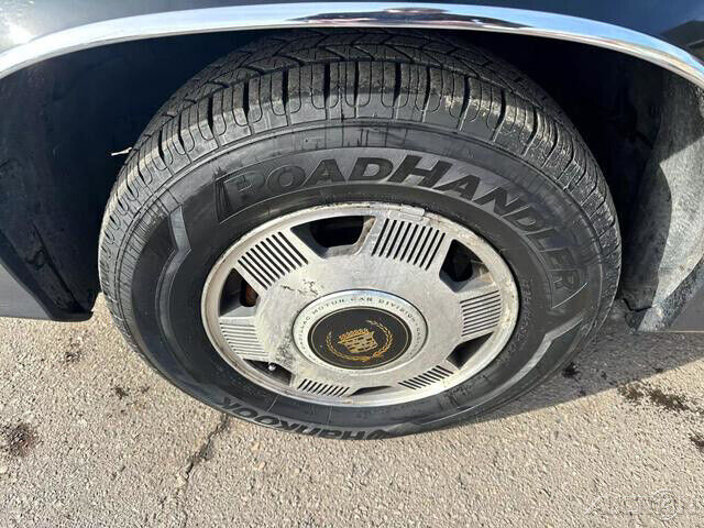 1991 Cadillac DeVille 2D Coupe - photo 11