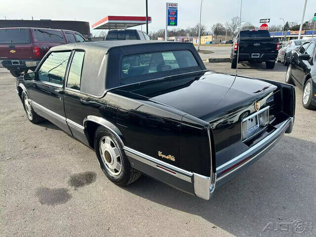1991 Cadillac DeVille 2D Coupe - photo 8